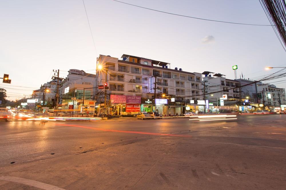 Patong Buri Hotel Eksteriør billede