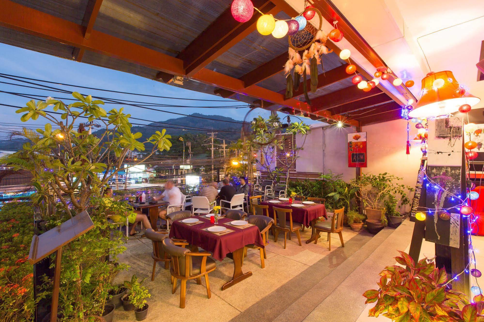 Patong Buri Hotel Eksteriør billede